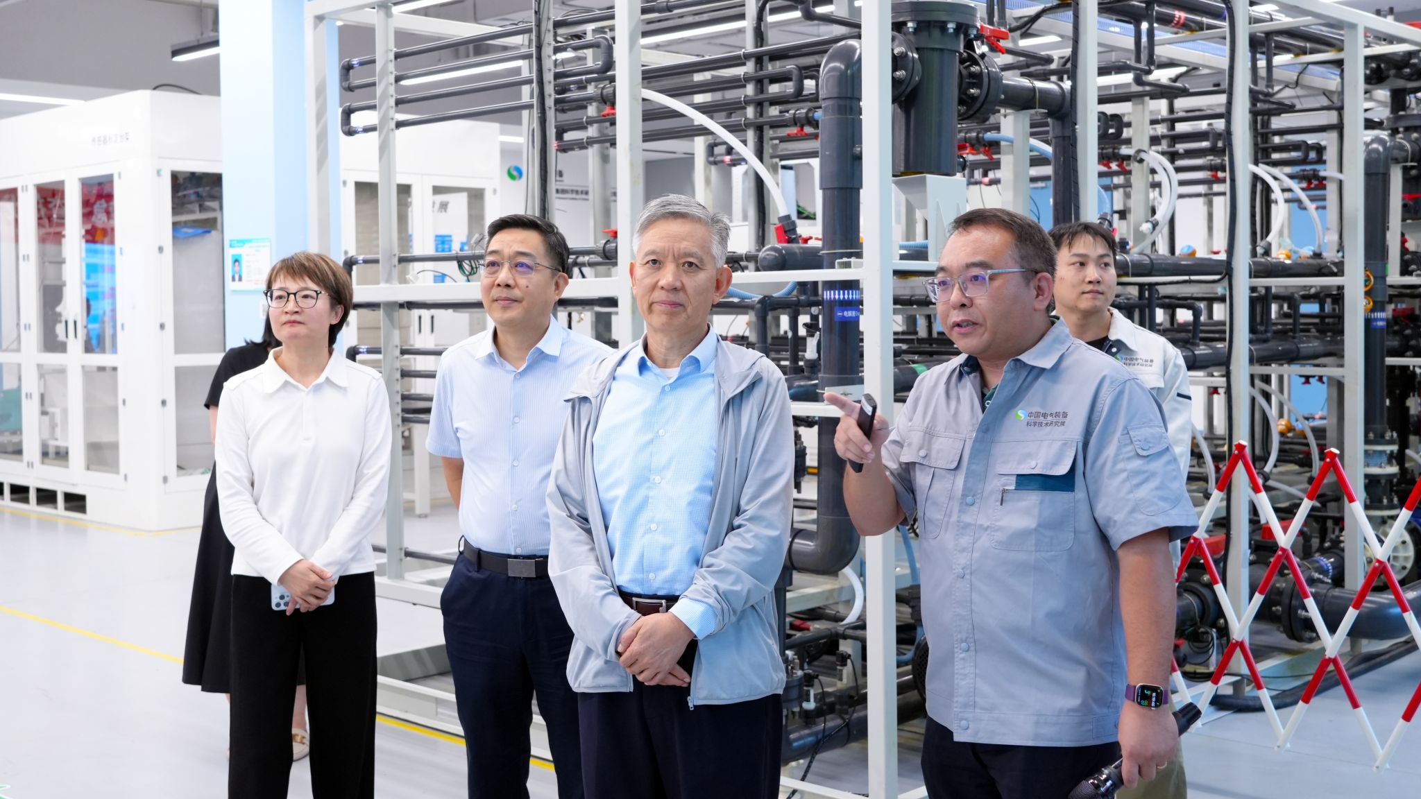 中國(guó)科學(xué)院院士陳維江一行到訪中國(guó)電氣裝備 共商電氣科技前沿技術(shù)開發(fā)新篇章